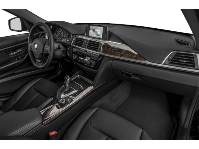 2018 BMW 3 Series 320i xDrive Sedan