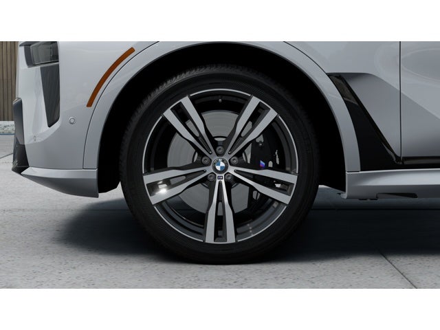 2027 BMW X7 Base
