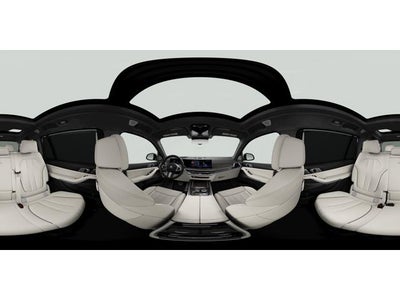 2027 BMW X7 Base
