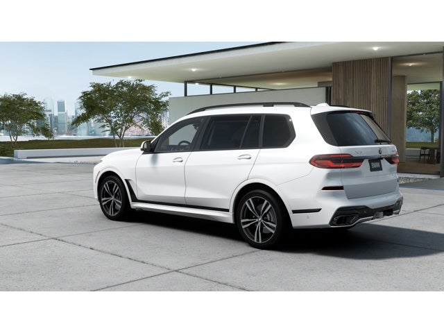 2026 BMW X7 Base