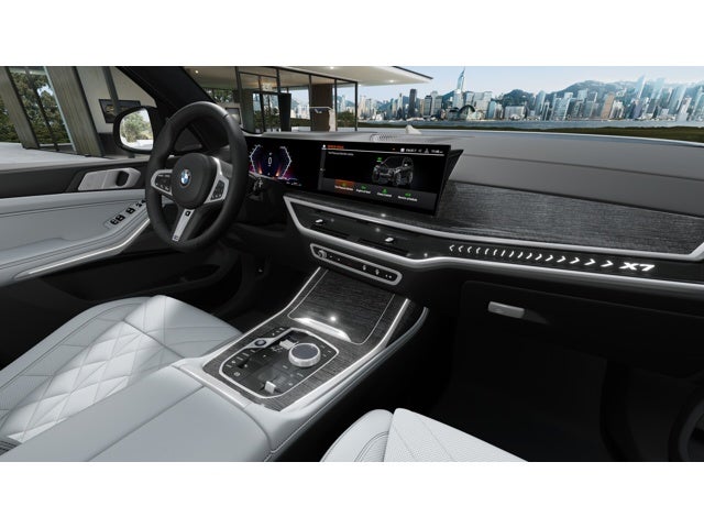 2026 BMW X7 Base