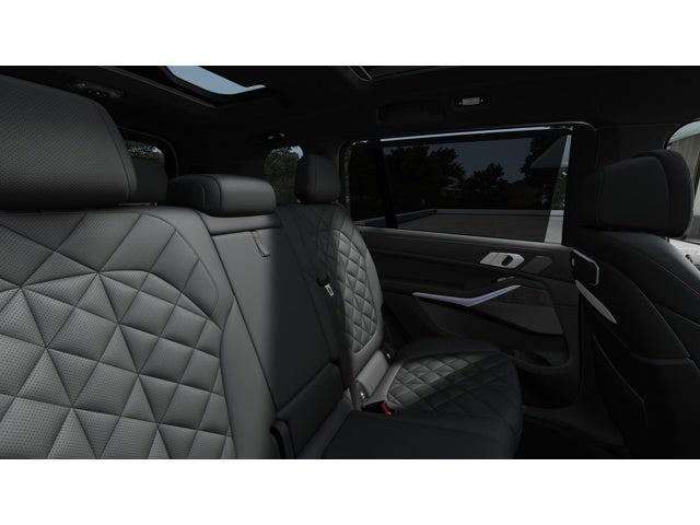 2027 BMW X7 Base