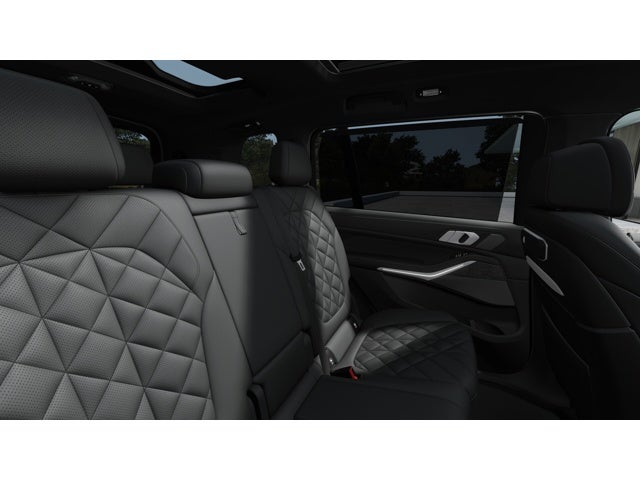 2026 BMW X7 Base