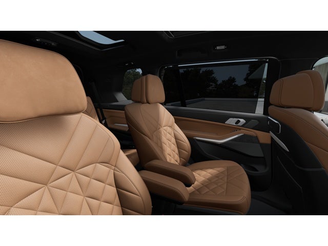 2026 BMW X7 Base