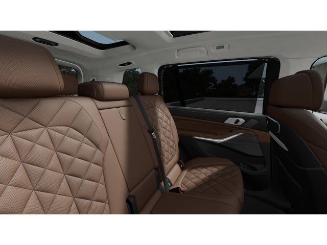 2026 BMW X7 Base