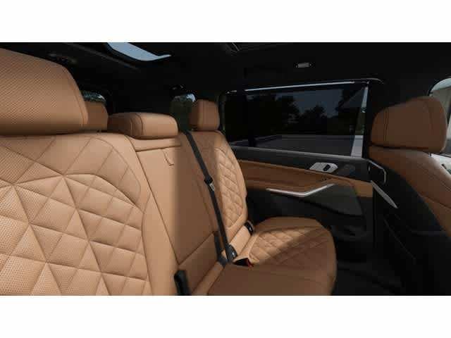 2026 BMW X7 Base
