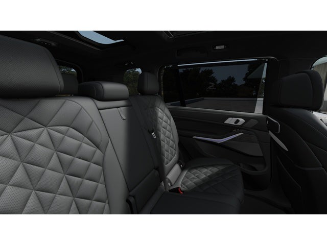 2027 BMW X7 Base