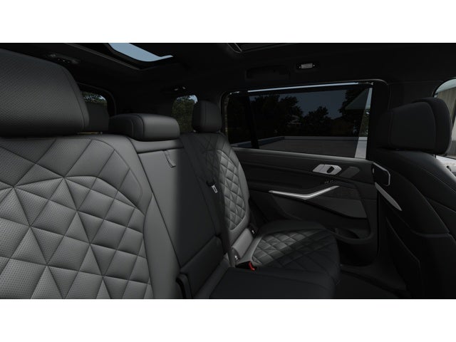 2026 BMW X7 Base