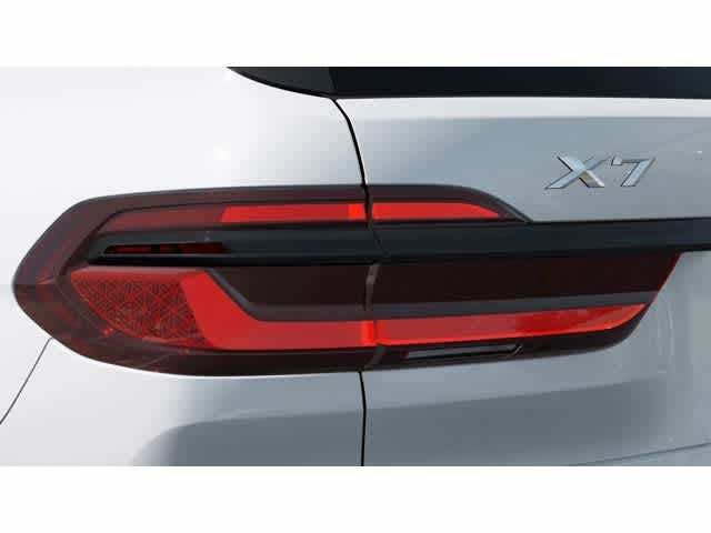 2026 BMW X7 Base
