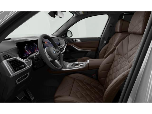 2027 BMW X7 Base