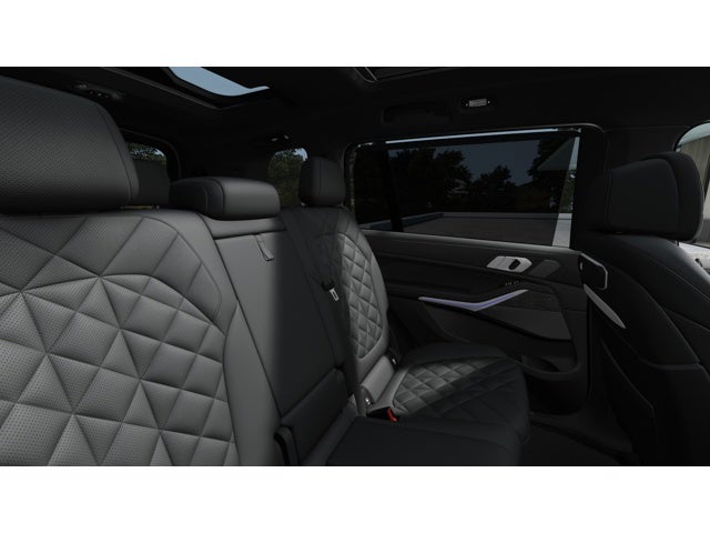 2027 BMW X7 Base