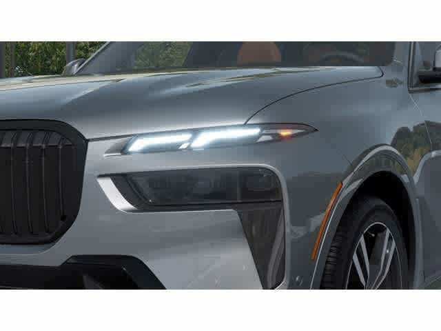 2027 BMW X7 Base