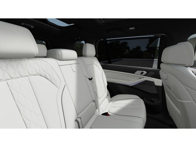 2027 BMW X7 Base