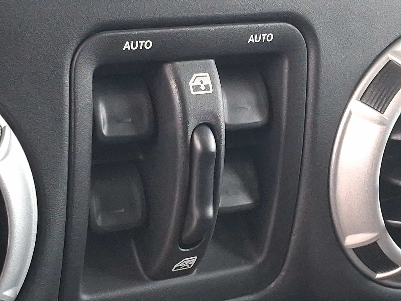 2016 Jeep Wrangler Unlimited 4WD 4dr Sahara