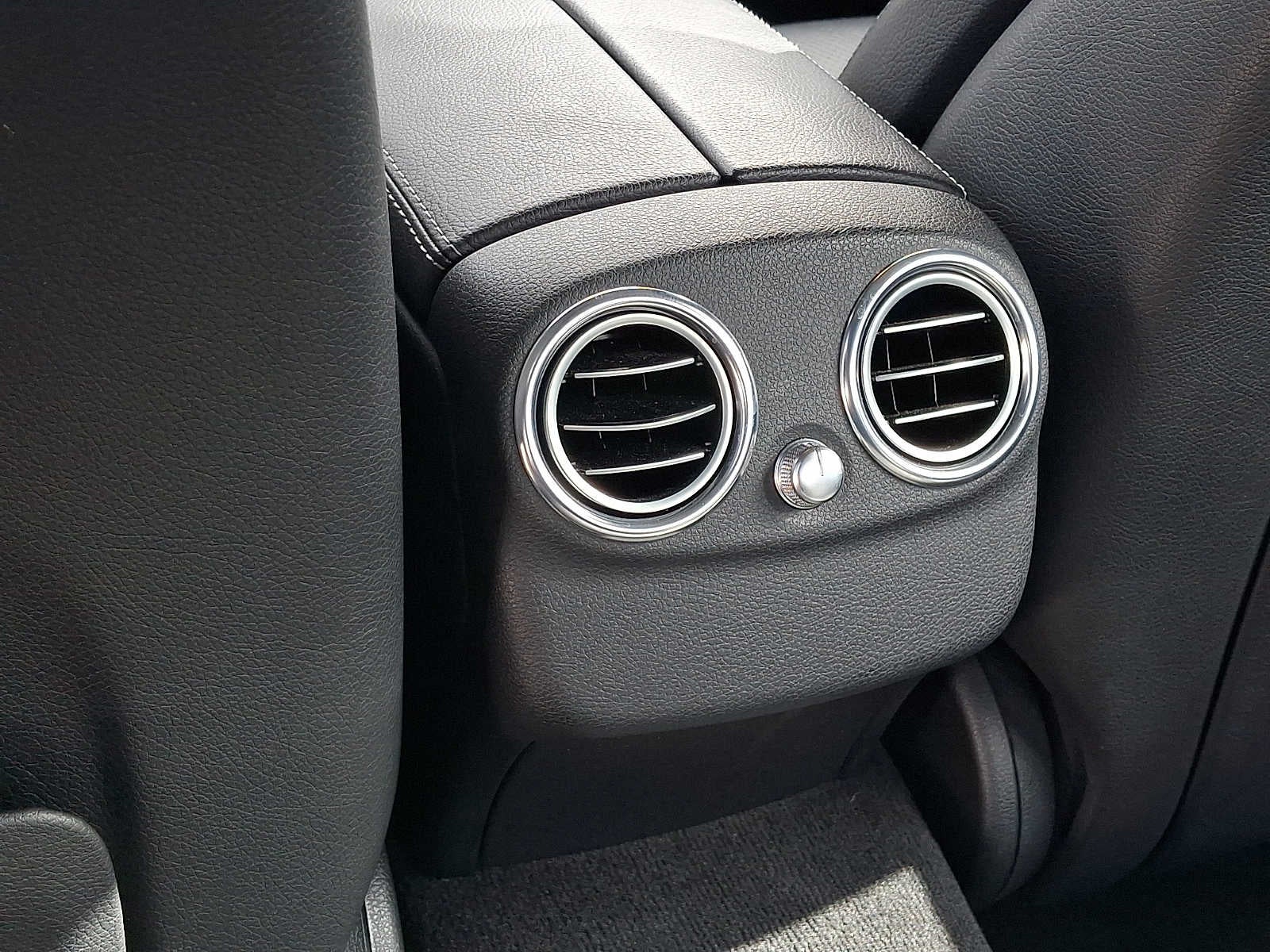 2015 Mercedes-Benz C-Class 4dr Sdn C 300 Sport 4MATIC®