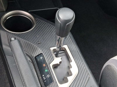 2015 Toyota RAV4 AWD 4dr XLE