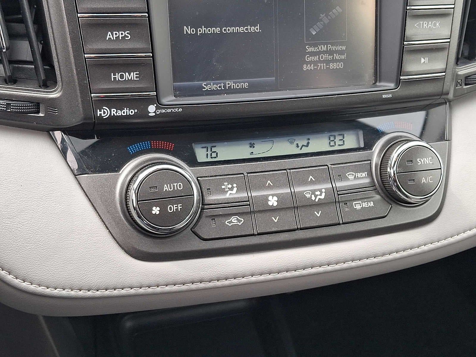 2015 Toyota RAV4 AWD 4dr XLE