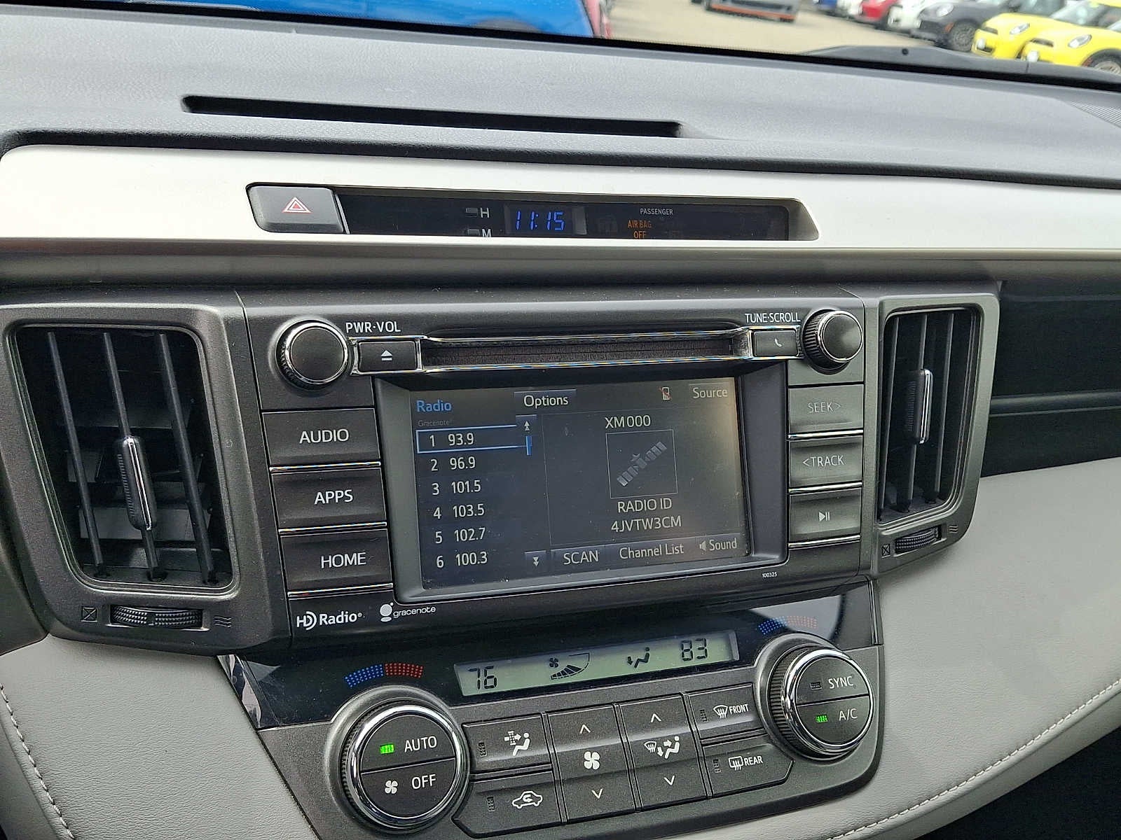 2015 Toyota RAV4 AWD 4dr XLE