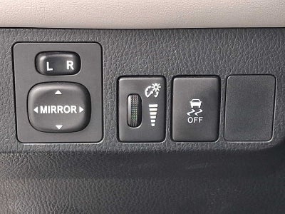 2015 Toyota RAV4 AWD 4dr XLE