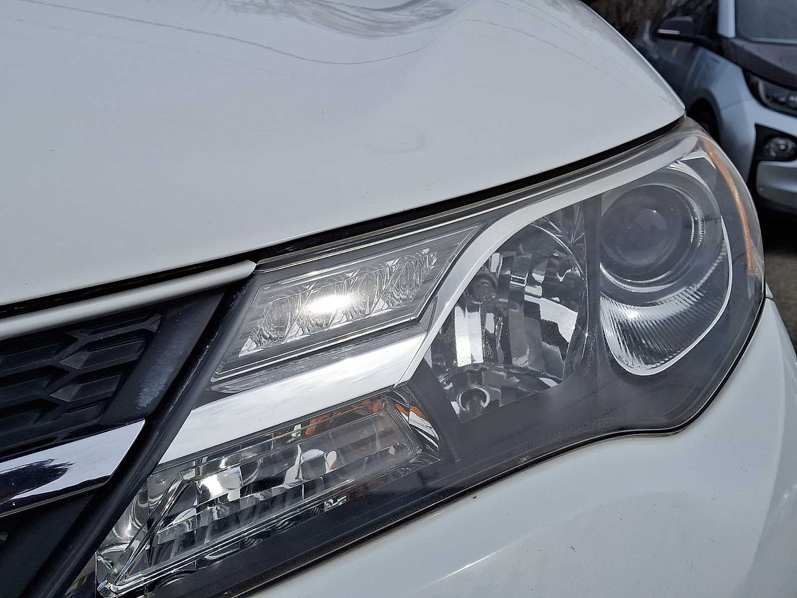 2015 Toyota RAV4 AWD 4dr XLE