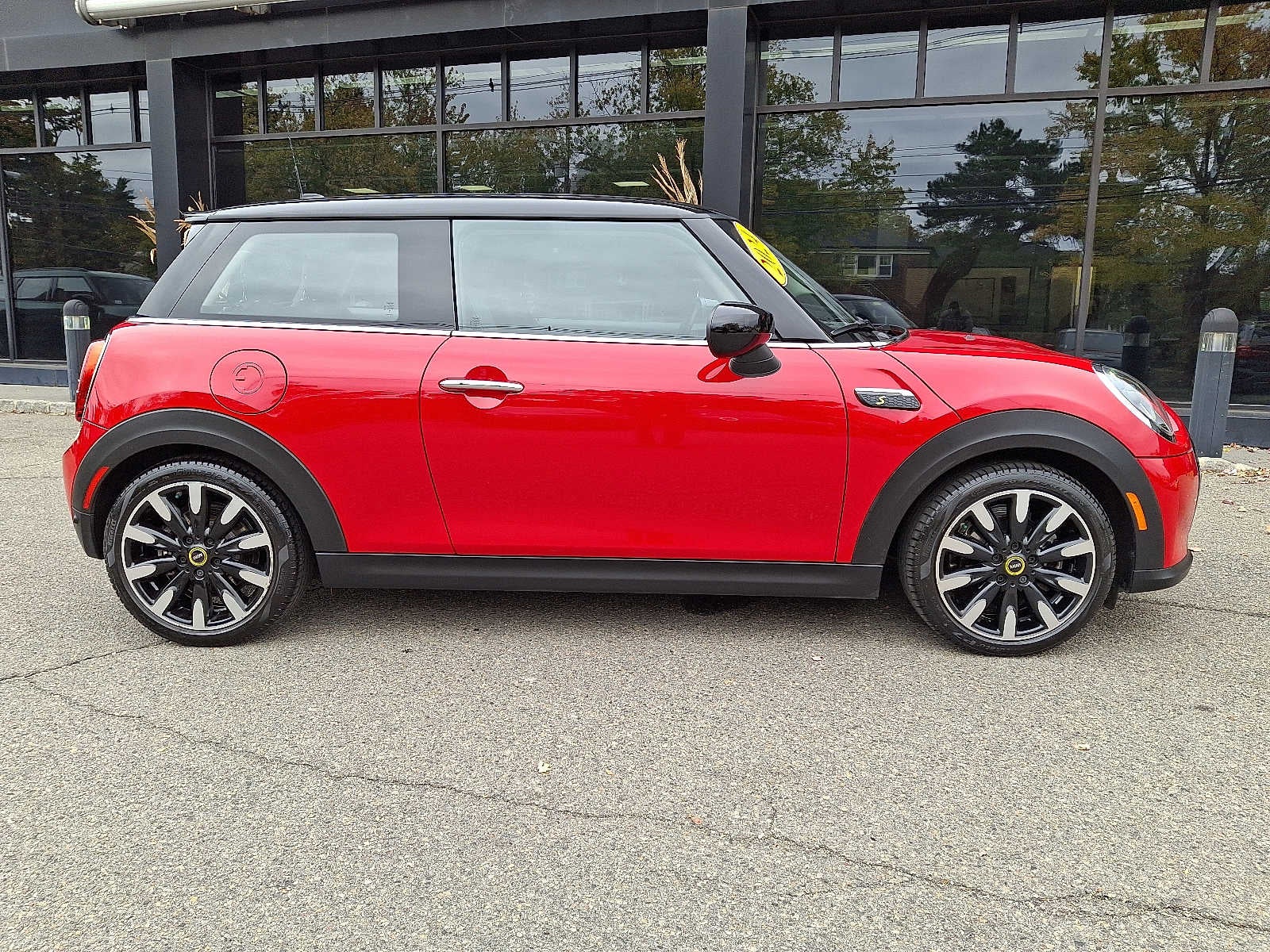 2024 MINI Hardtop 2 Door Cooper SE FWD