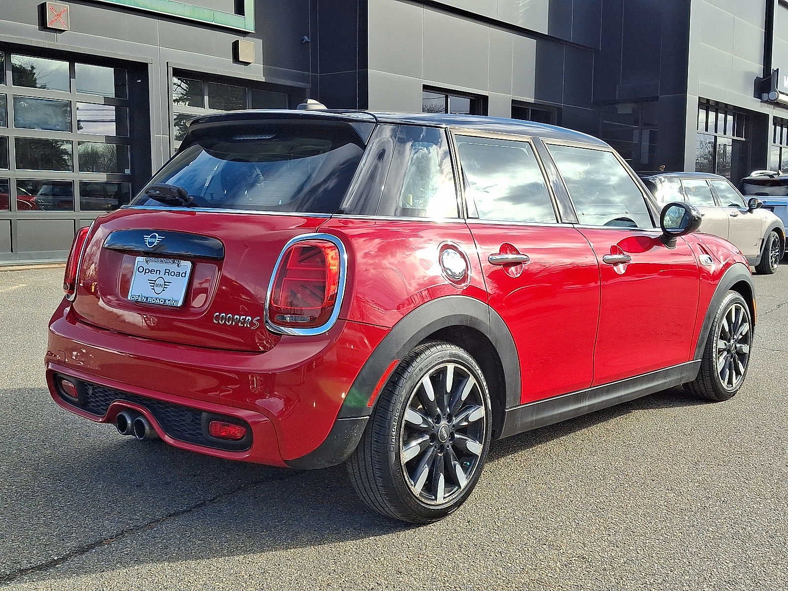 2019 MINI Hardtop 4 Door Signature Cooper S