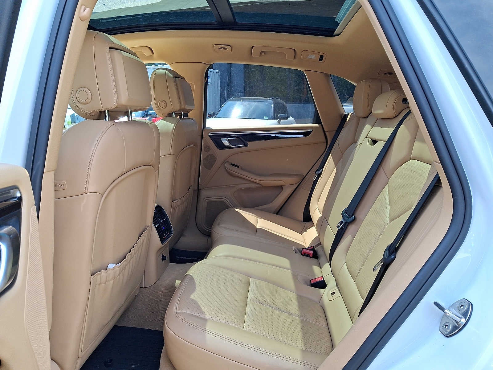 2016 Porsche Macan AWD 4dr S