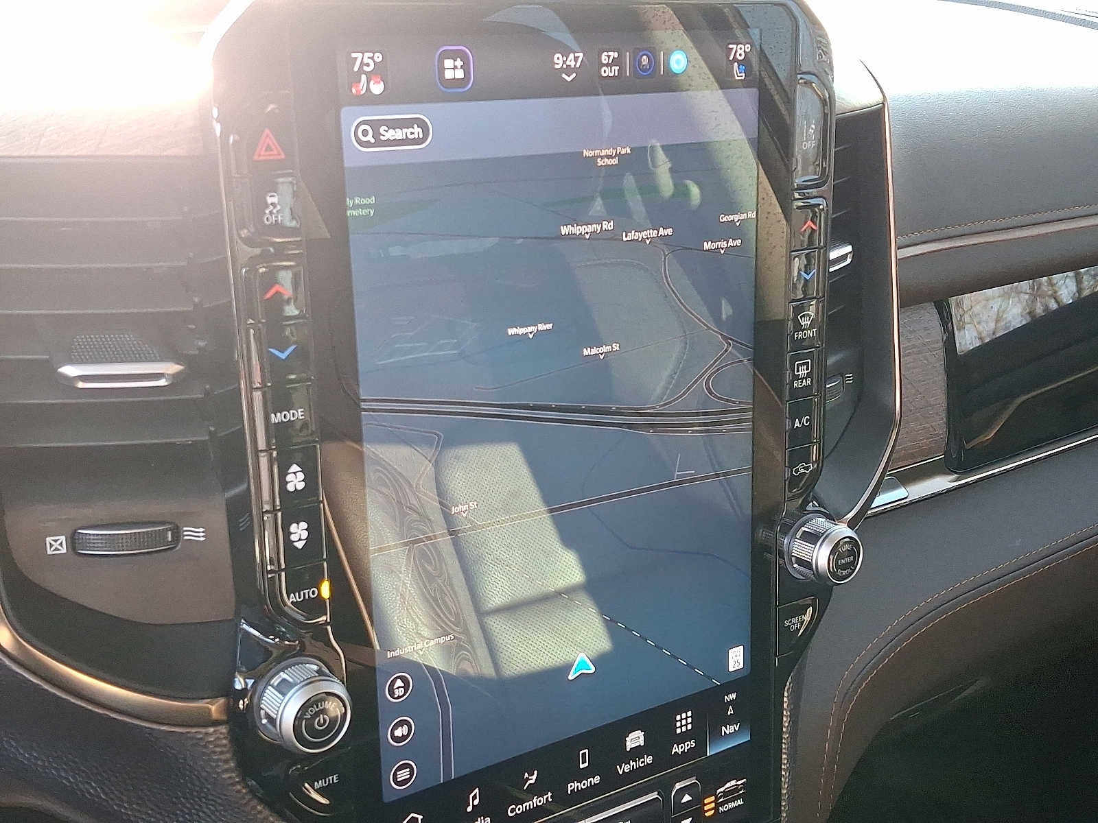 2025 RAM 1500 Longhorn 4x4 Crew Cab 57 Box