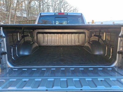 2022 RAM 1500 Laramie 4x4 Crew Cab 57 Box