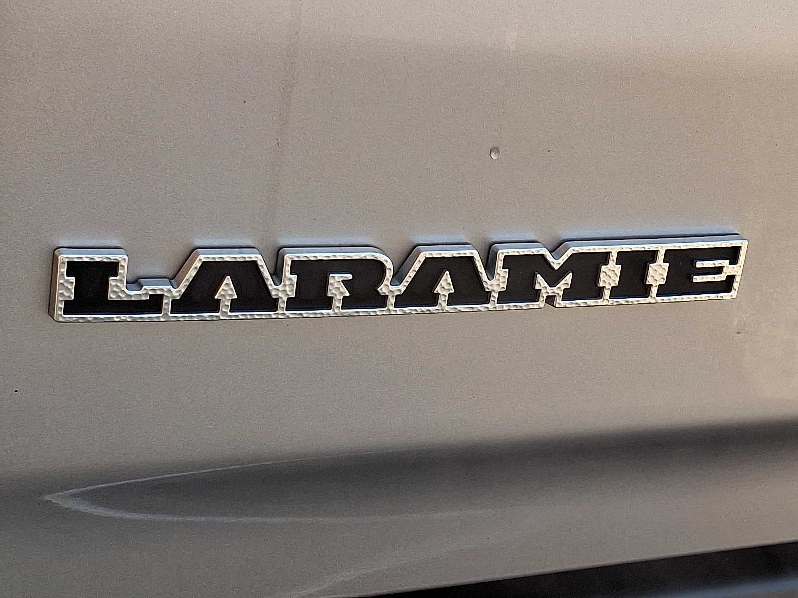2022 RAM 1500 Laramie 4x4 Crew Cab 57 Box
