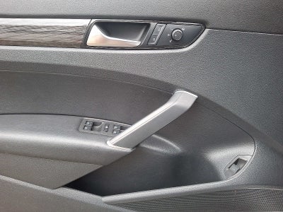 2021 Volkswagen Passat 2.0T R-Line Auto