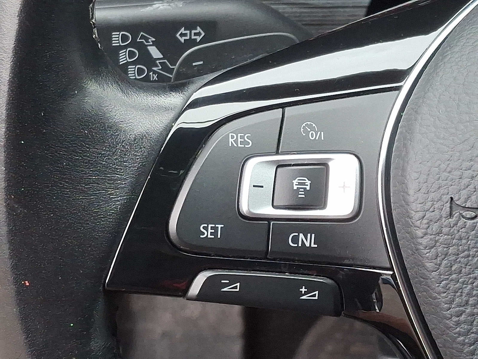 2021 Volkswagen Passat 2.0T R-Line Auto