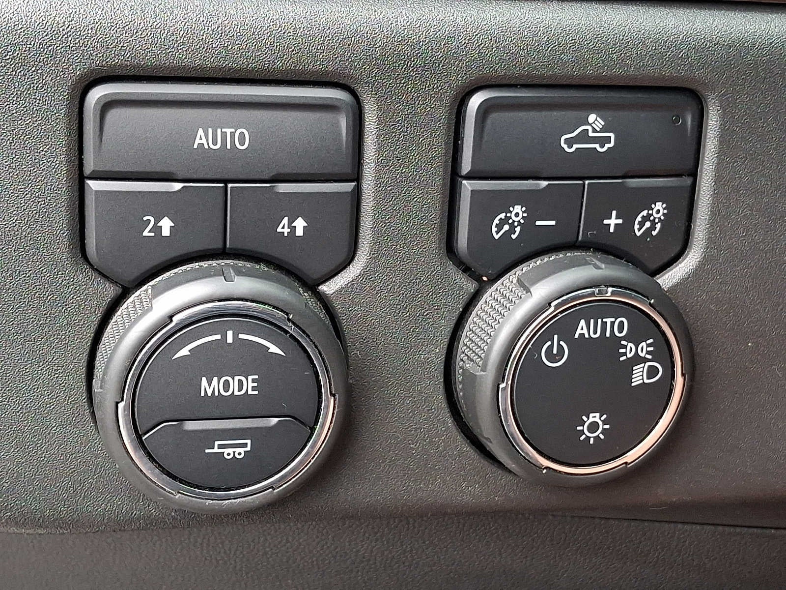 2023 Chevrolet Silverado 1500 4WD Crew Cab 147 LT w/2FL