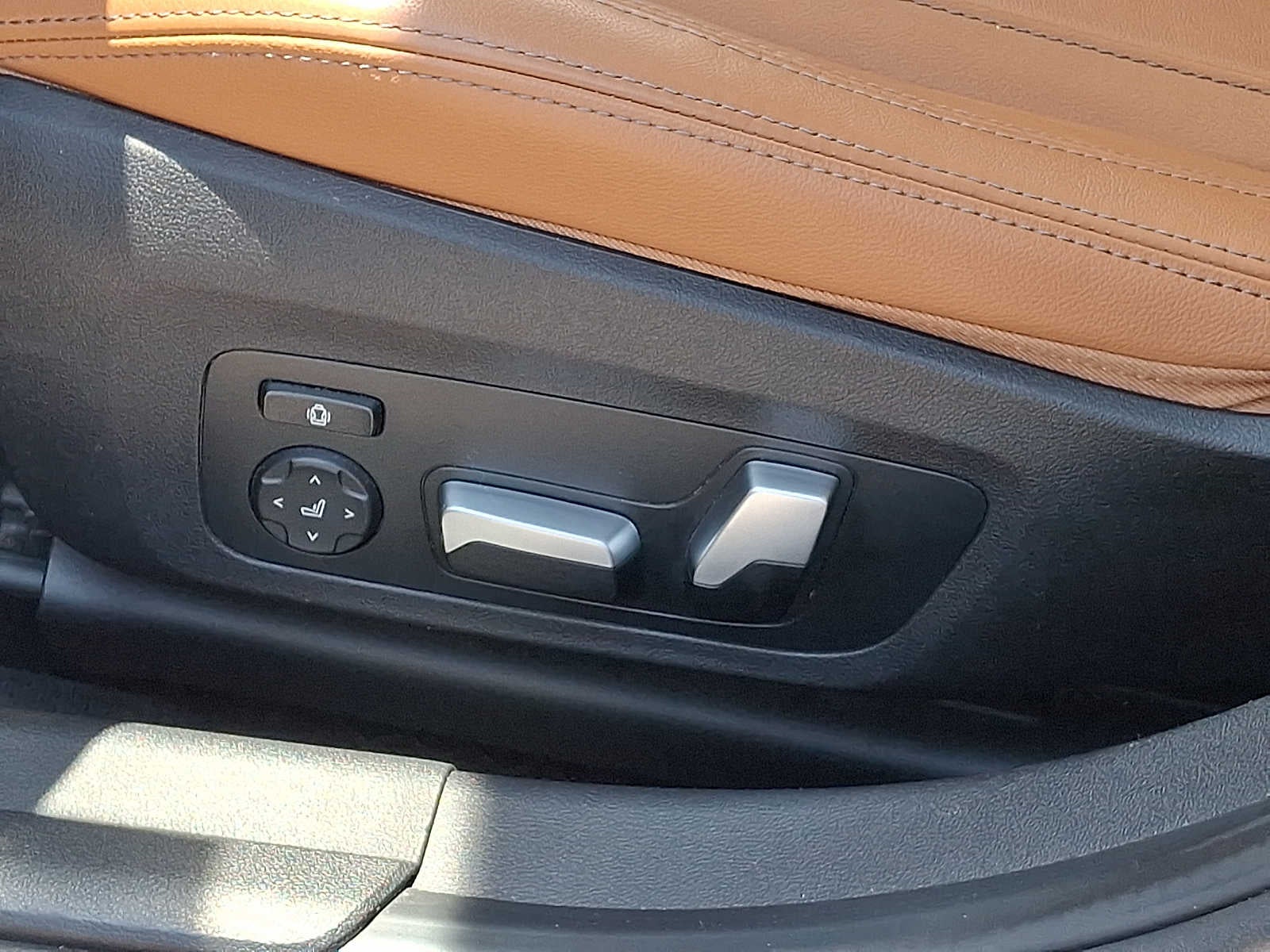 2021 BMW 3 Series 330i - Photo 11