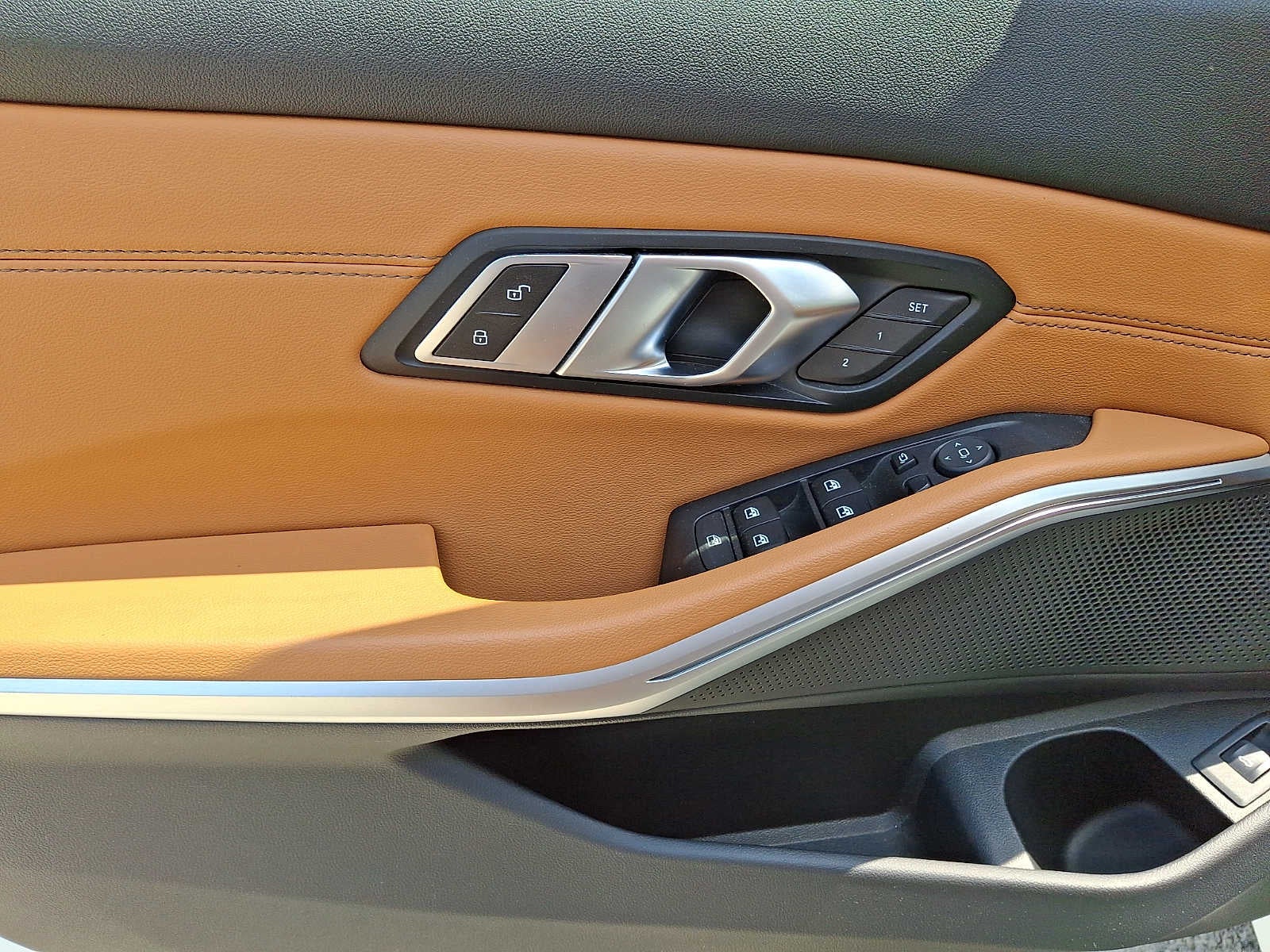 2021 BMW 3 Series 330i - Photo 9