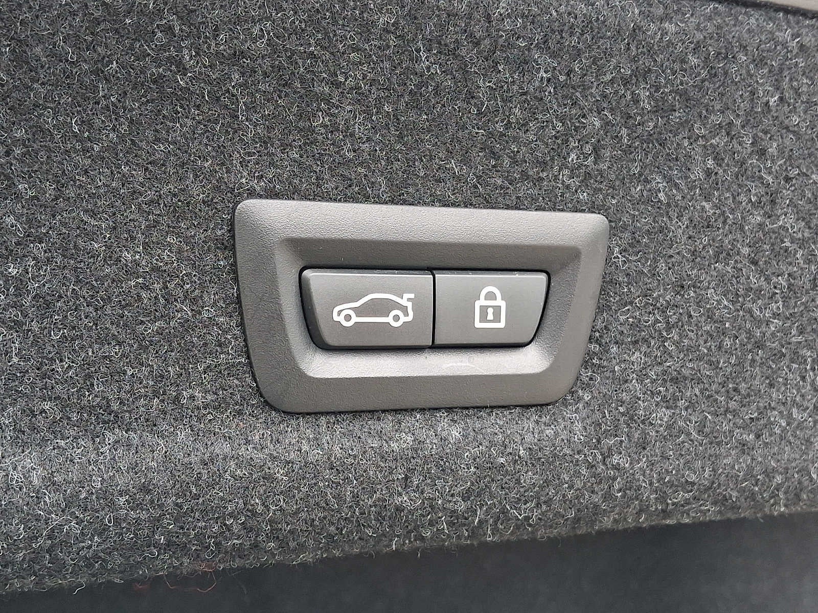 2021 BMW 3 Series 330i xDrive Sedan North America