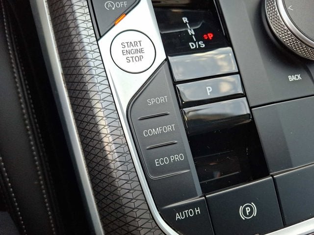 2025 BMW 3 Series 330i xDrive Sedan