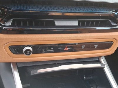 2025 BMW 3 Series 330i xDrive Sedan