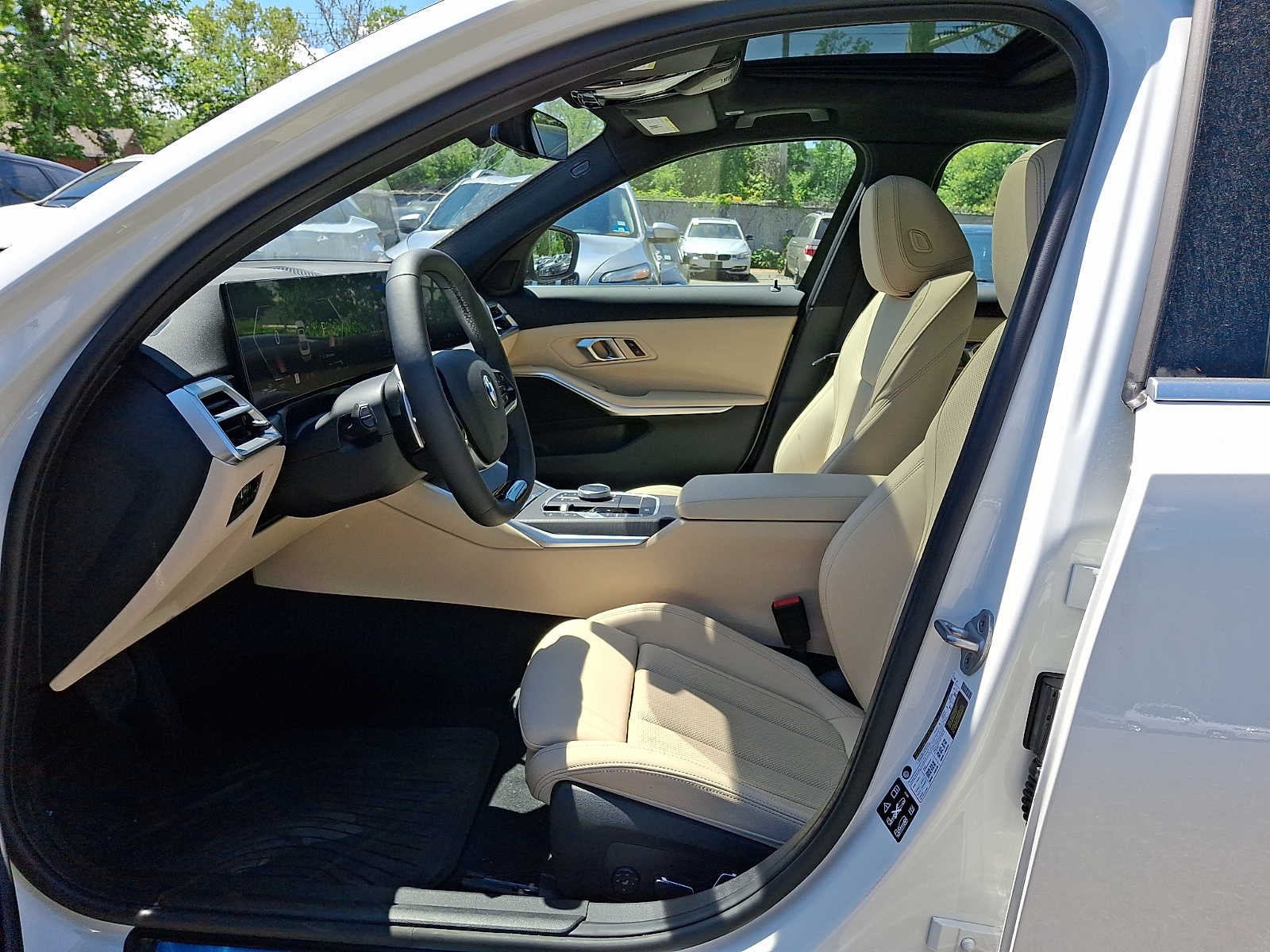 2025 BMW 3 Series 330i - Photo 14