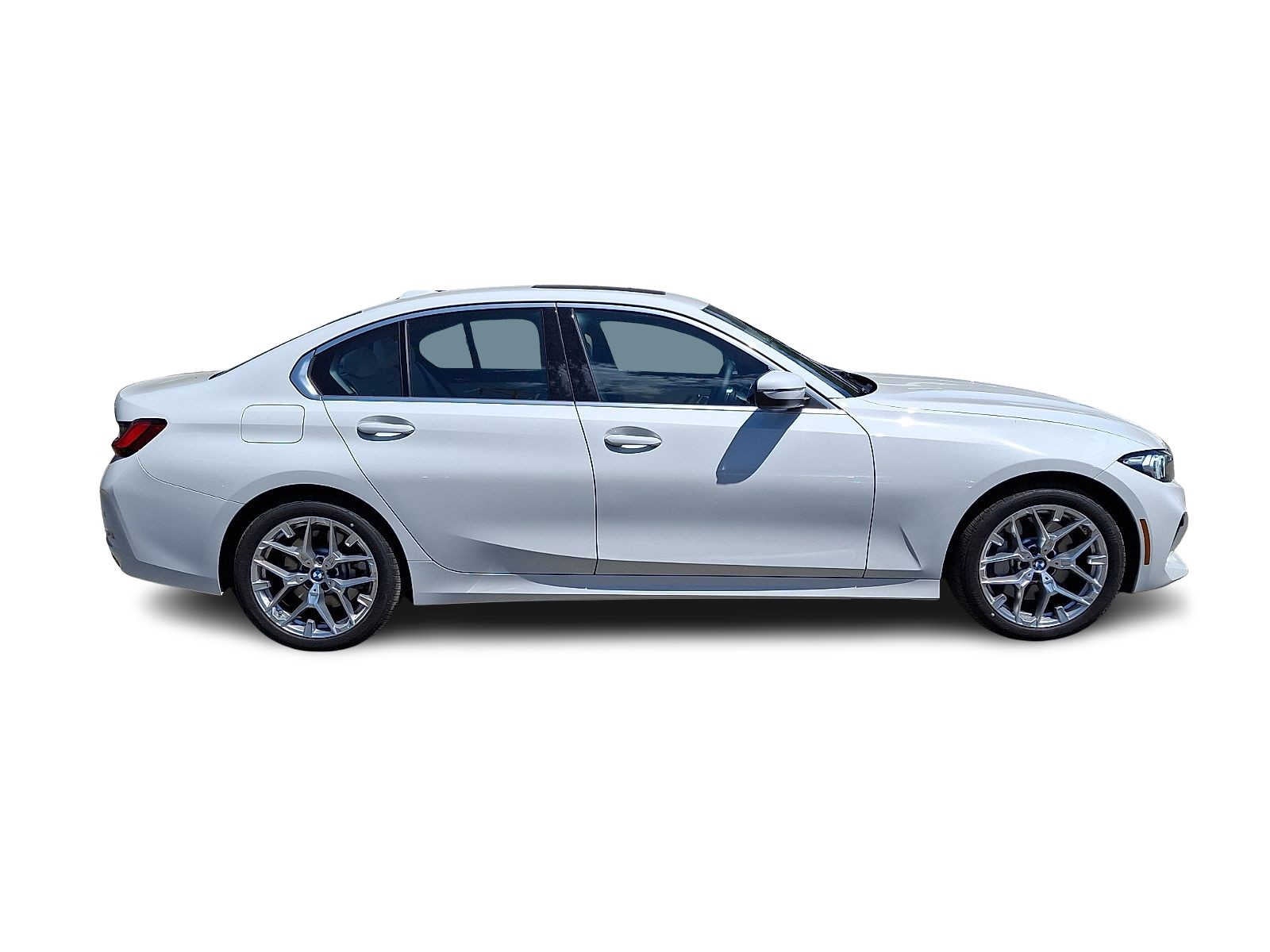 2025 BMW 3 Series 330i - Photo 7