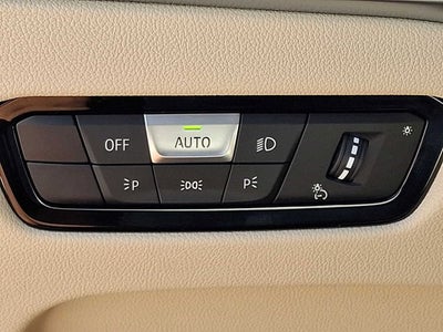 2025 BMW 3 Series 330i xDrive Sedan