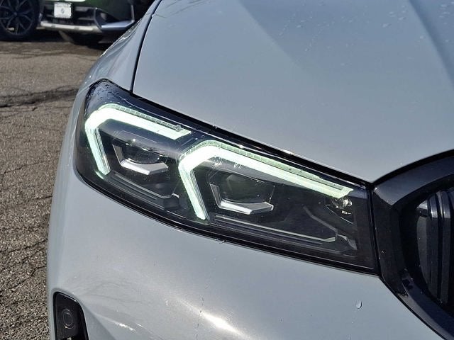 2025 BMW 3 Series 330i xDrive Sedan