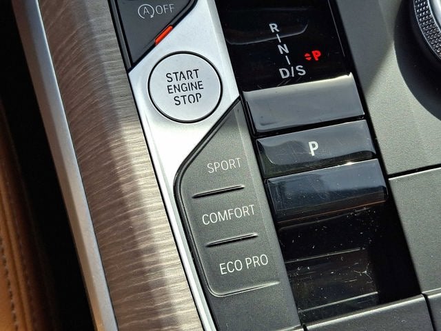 2025 BMW 3 Series 330i xDrive Sedan