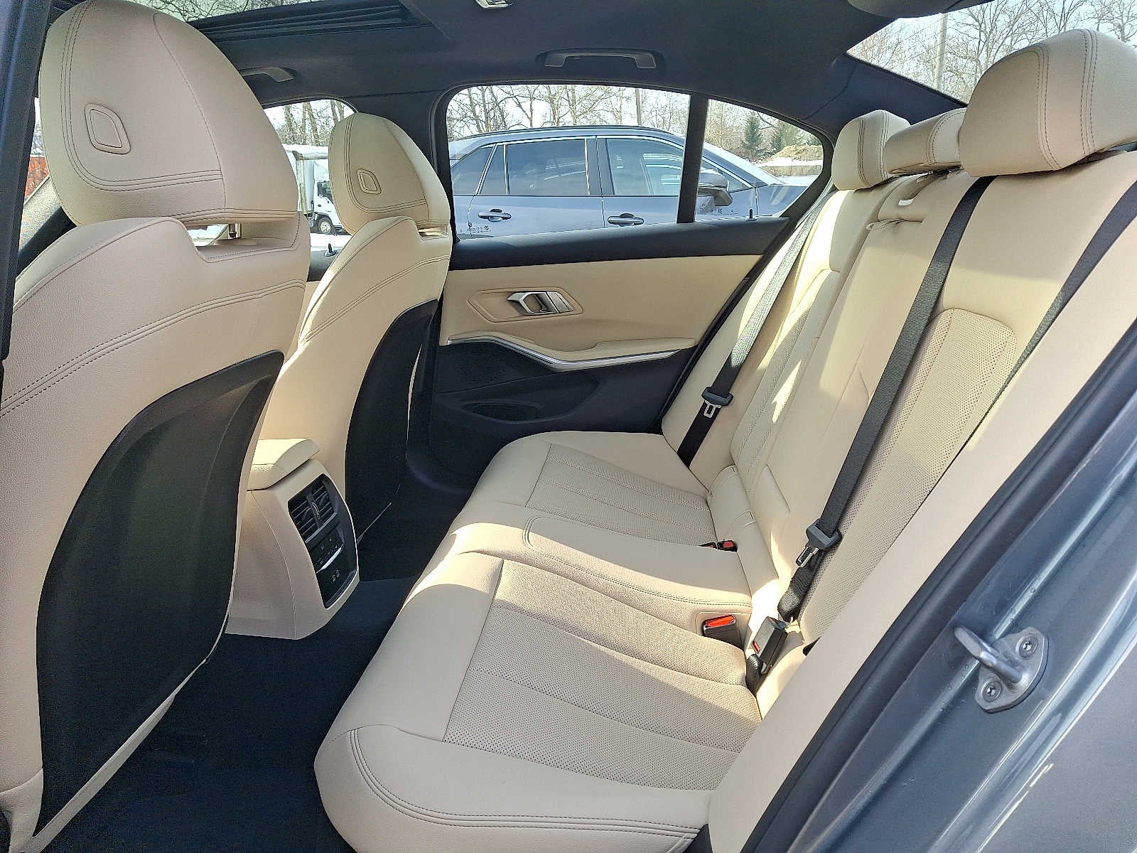 2025 BMW 3 Series 330i xDrive Sedan