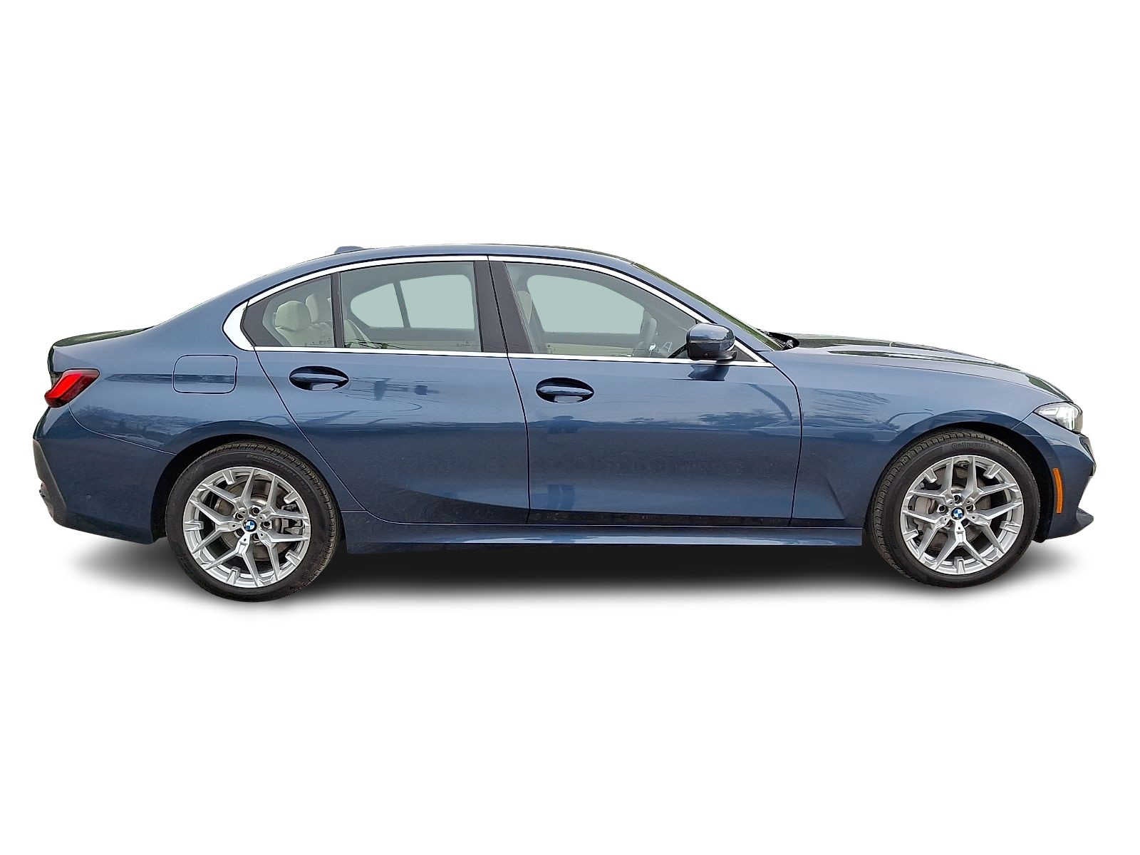 2025 BMW 3 Series 330i - Photo 7