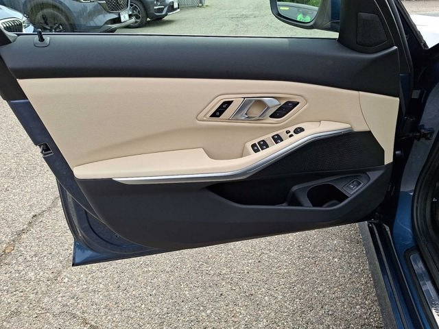 2025 BMW 3 Series 330i - Photo 44