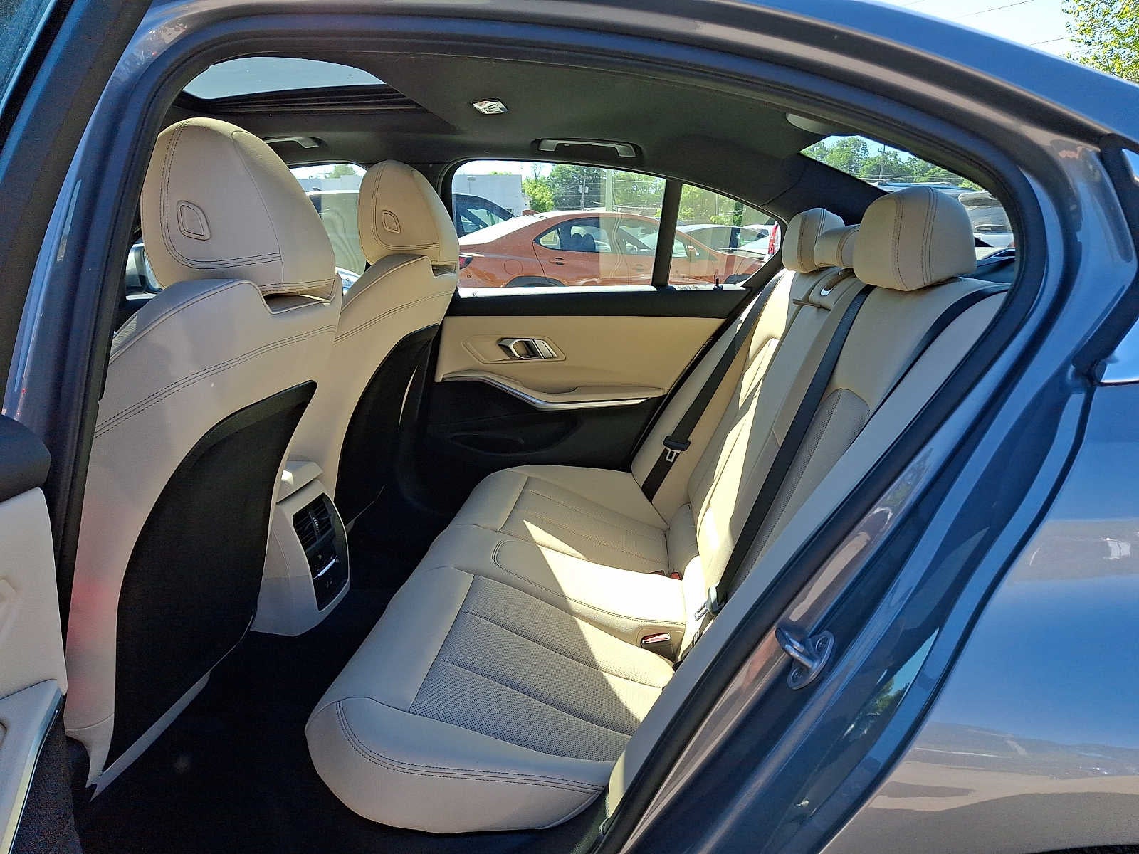 2025 BMW 3 Series 330i xDrive Sedan