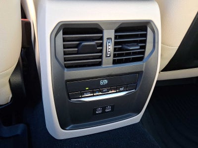 2025 BMW 3 Series 330i xDrive Sedan