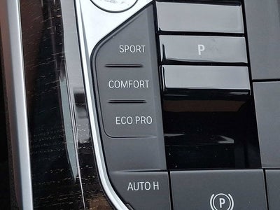 2023 BMW 3 Series 330i xDrive Sedan