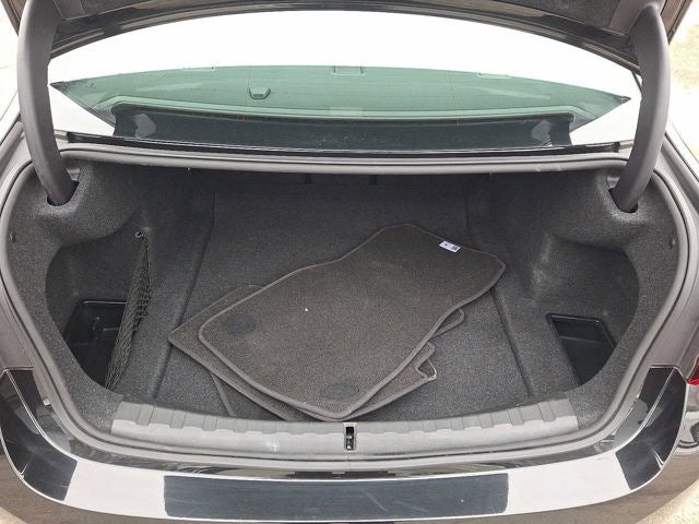 2024 BMW 3 Series 330i xDrive Sedan